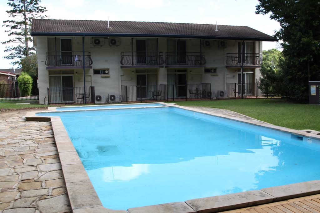 Waterview Gosford Motor Inn Esterno foto