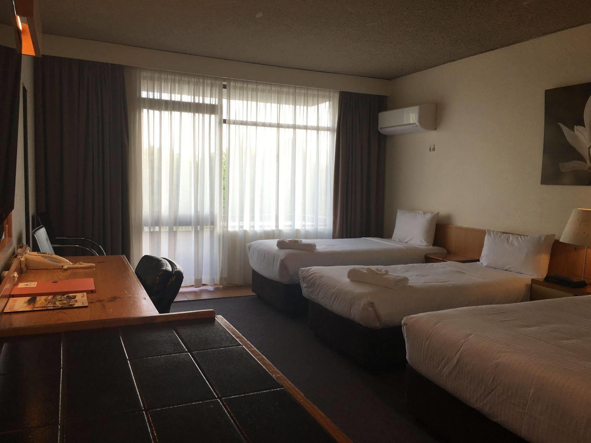 Waterview Gosford Motor Inn Esterno foto